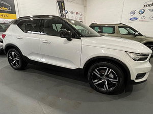 Volvo XC40 thumbnail