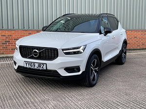 Volvo XC40 thumbnail