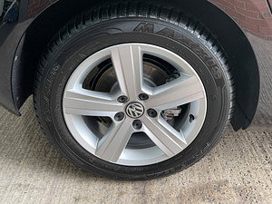 Volkswagen Golf thumbnail