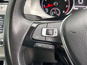 Volkswagen Golf thumbnail