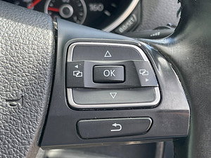 Volkswagen Golf thumbnail