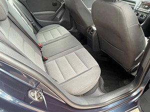Volkswagen Golf thumbnail
