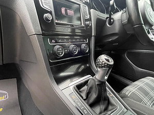 Volkswagen Golf thumbnail