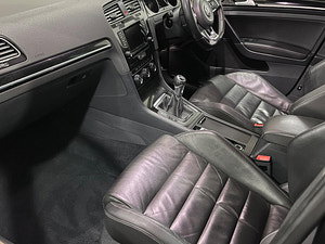 Volkswagen Golf thumbnail
