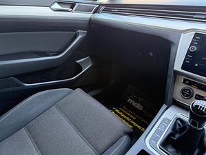 Volkswagen Passat thumbnail