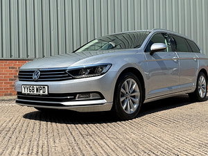 Volkswagen Passat thumbnail