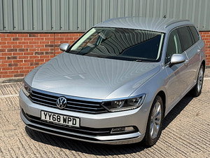 Volkswagen Passat thumbnail