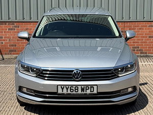 Volkswagen Passat thumbnail