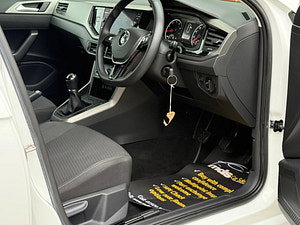 Volkswagen Polo thumbnail