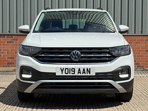 Volkswagen T-Cross thumbnail