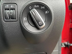Volkswagen Tiguan thumbnail