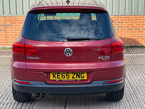 Volkswagen Tiguan thumbnail