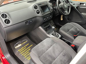Volkswagen Tiguan thumbnail