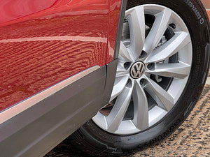 Volkswagen Tiguan thumbnail
