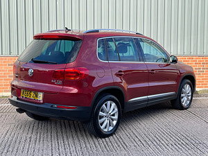 Volkswagen Tiguan thumbnail