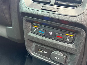 Volkswagen Tiguan thumbnail