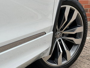 Volkswagen Tiguan thumbnail