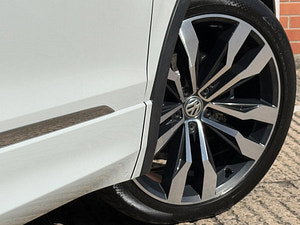 Volkswagen Tiguan thumbnail