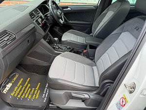 Volkswagen Tiguan thumbnail
