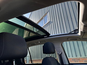 Volkswagen Touran thumbnail