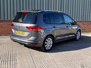 Volkswagen Touran thumbnail