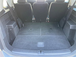 Volkswagen Touran thumbnail