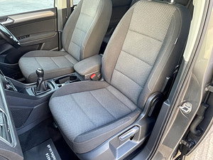 Volkswagen Touran thumbnail