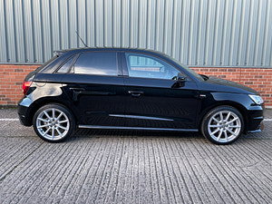 Audi A1 thumbnail