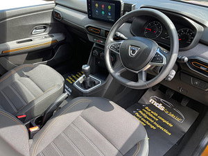 Dacia Sandero Stepway thumbnail
