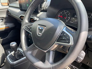 Dacia Sandero Stepway thumbnail