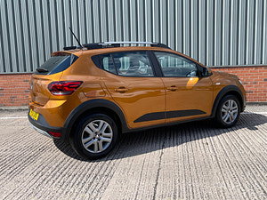 Dacia Sandero Stepway thumbnail