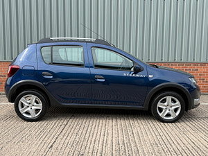 Dacia Sandero Stepway thumbnail
