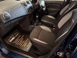 Dacia Sandero Stepway thumbnail