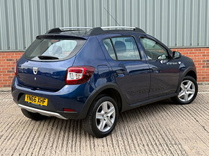 Dacia Sandero Stepway thumbnail