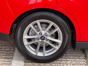 Ford C-Max thumbnail