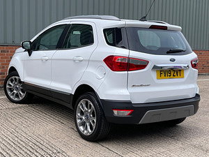 Ford EcoSport thumbnail