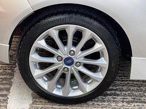 Ford Fiesta Van thumbnail