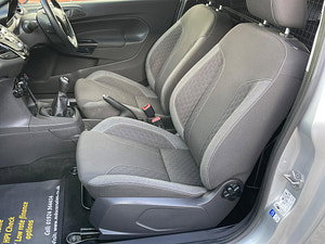 Ford Fiesta Van thumbnail