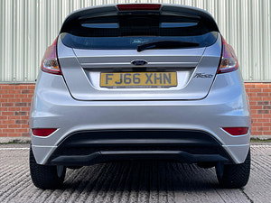 Ford Fiesta Van thumbnail