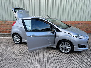 Ford Fiesta Van thumbnail