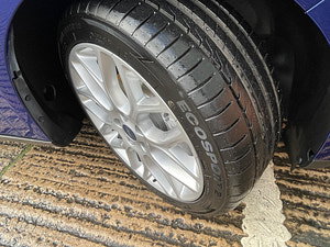 Ford Focus thumbnail