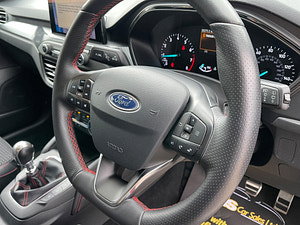 Ford Focus thumbnail