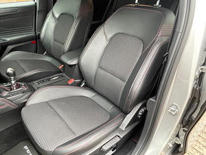 Ford Focus thumbnail