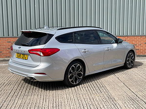 Ford Focus thumbnail