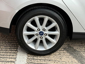 Ford Focus thumbnail