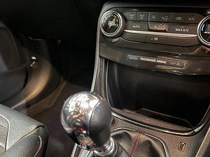 Ford Puma thumbnail