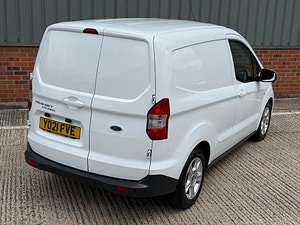 Ford Transit Courier thumbnail