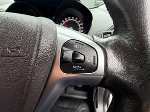 Ford Transit Courier thumbnail