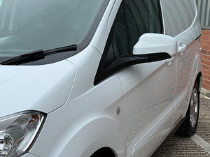 Ford Transit Courier thumbnail