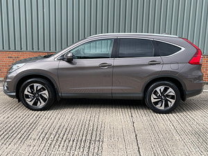 Honda CR-V thumbnail